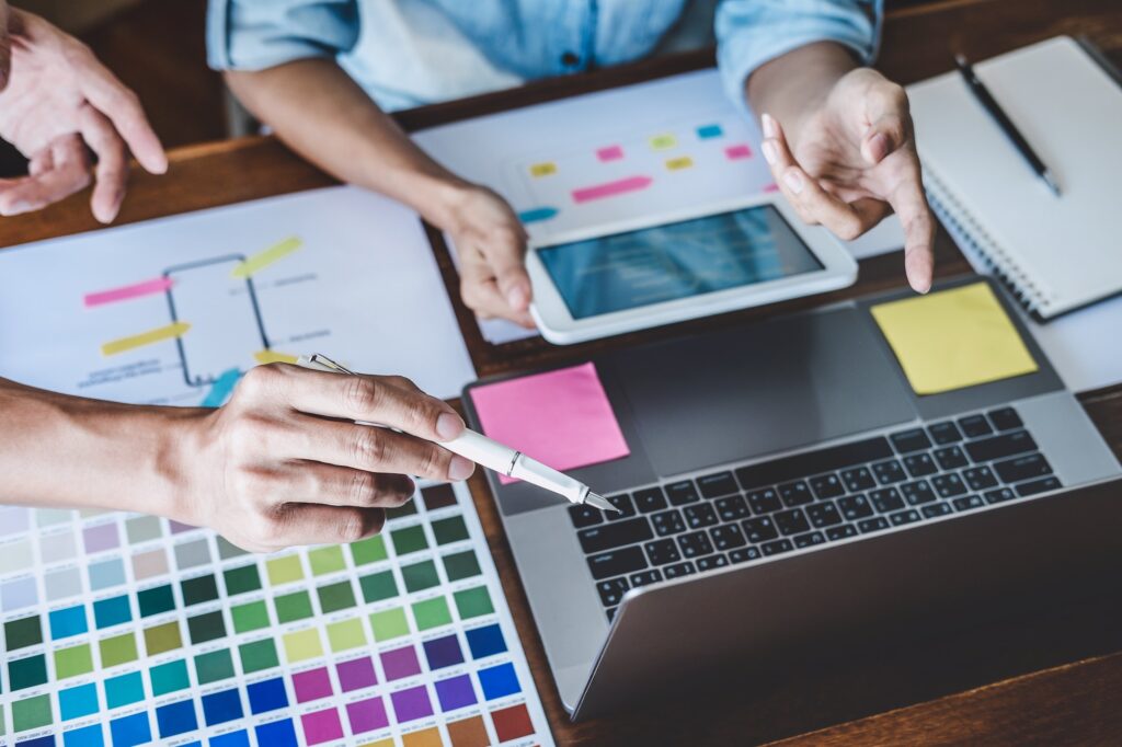 graphic-designer-planning-1024x682