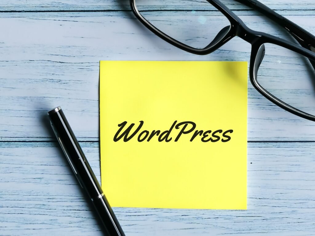 text-word-press-written-on-sticky-note-1024x768